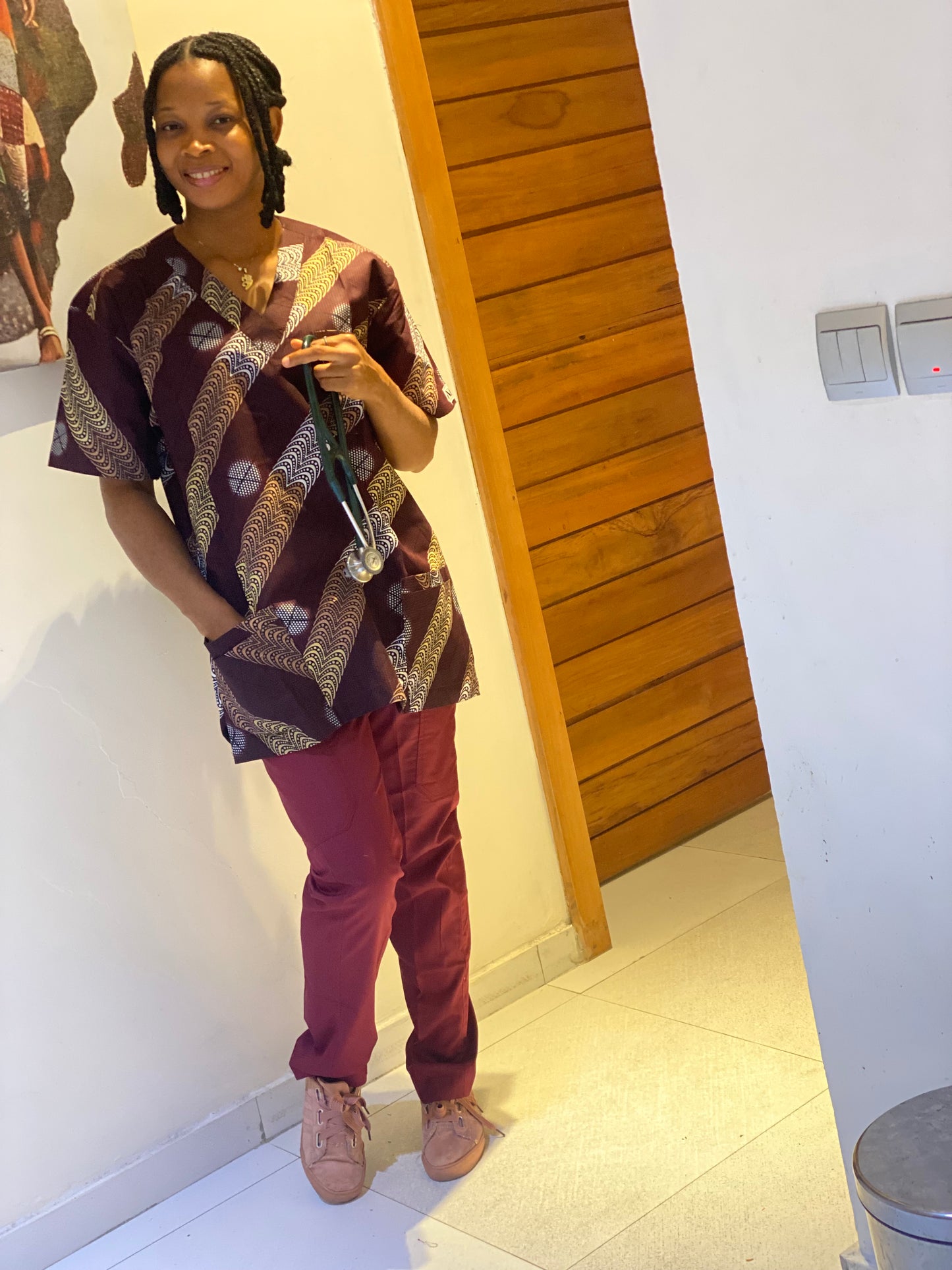 Brown Wire Scrub Top
